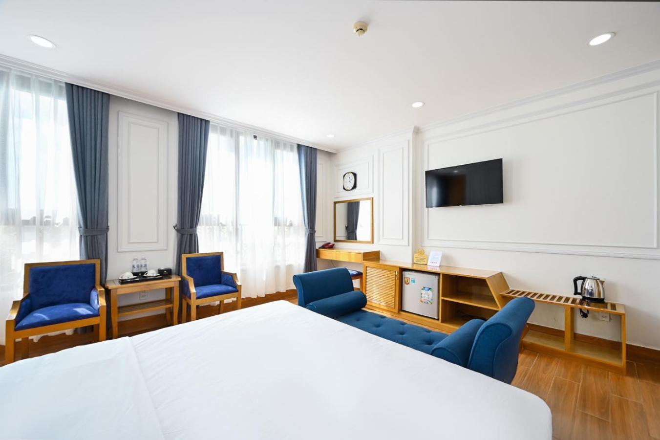 Hotel Vivian Airport Saigon 3*