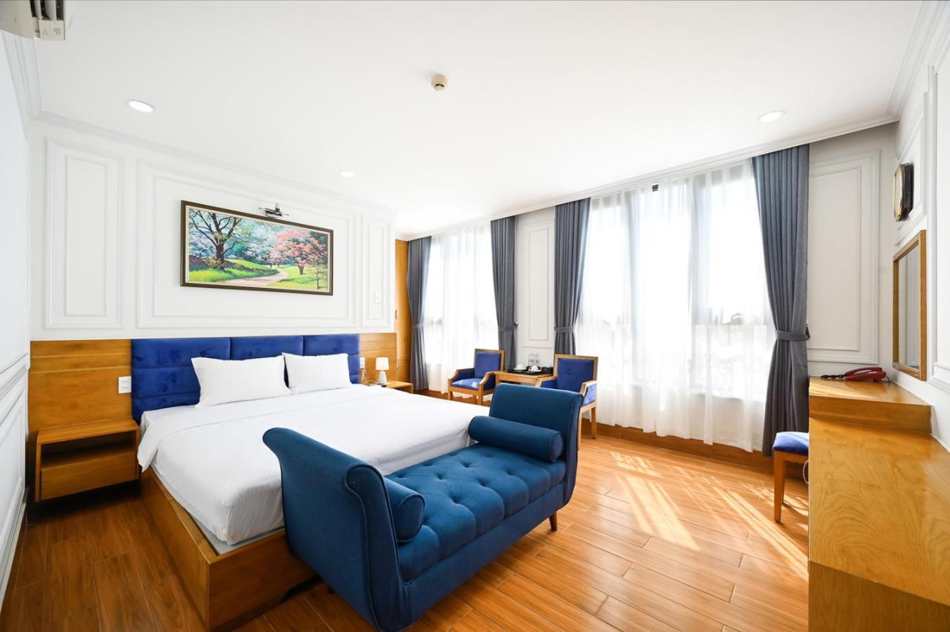 Hotel Vivian Airport Saigon Ho Chi Minh City