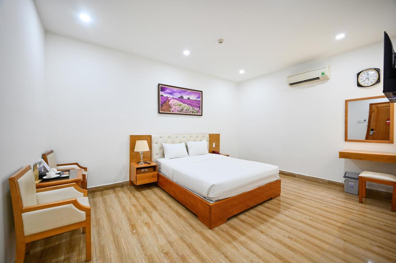 Hotel Vivian Airport Saigon 3*