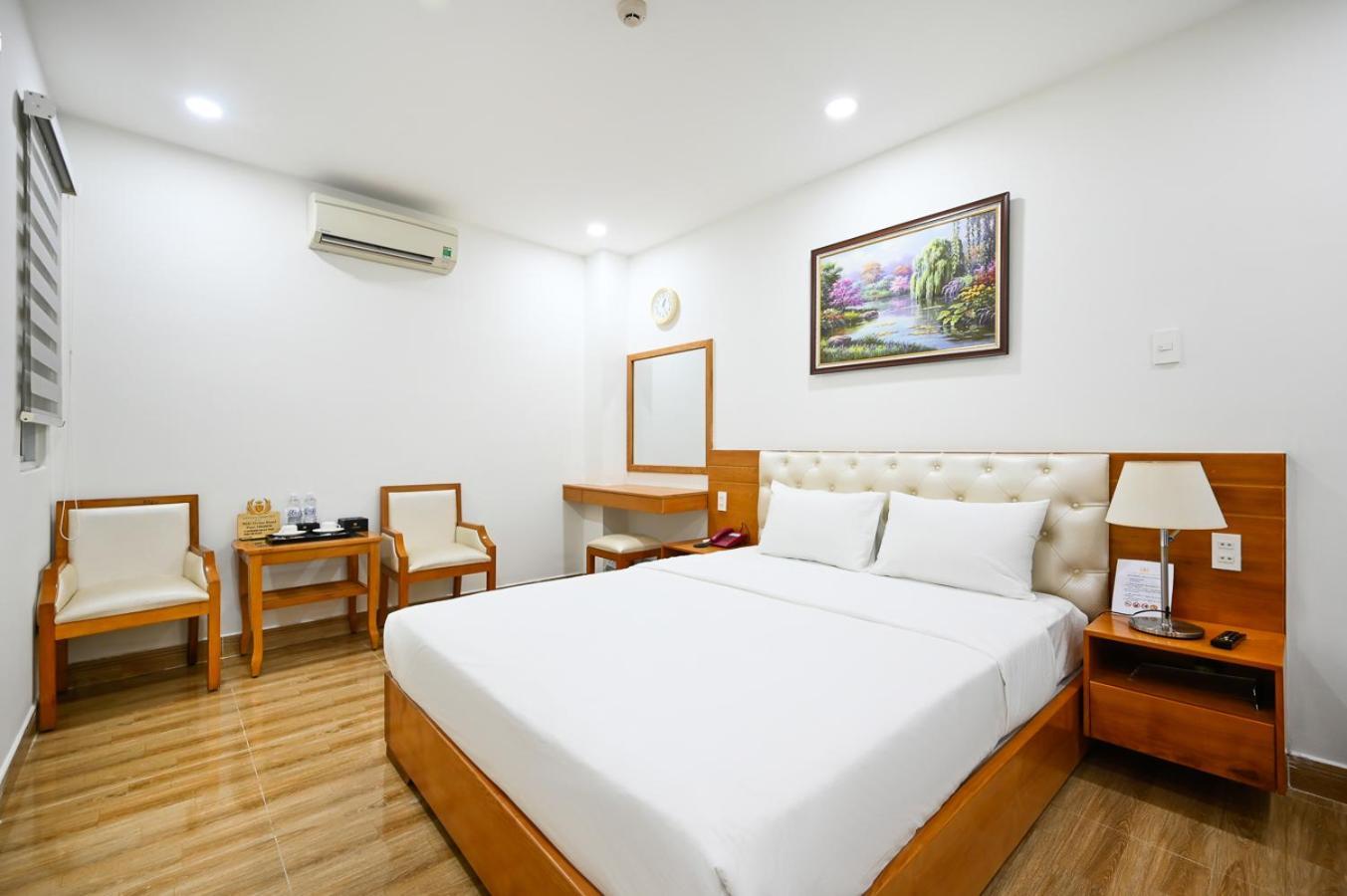 Hotel Vivian Airport Saigon Ho Chi Minh City